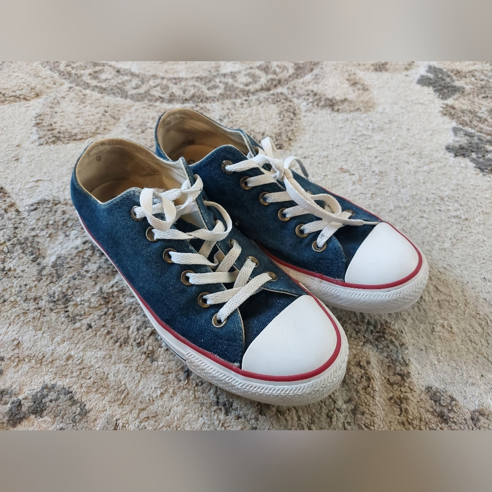 Converse Chuck Taylor All Star Canvas Size 7 Men's